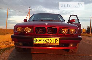 Седан BMW 5 Series 1994 в Окнах