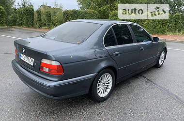 Седан BMW 5 Series 2001 в Львові