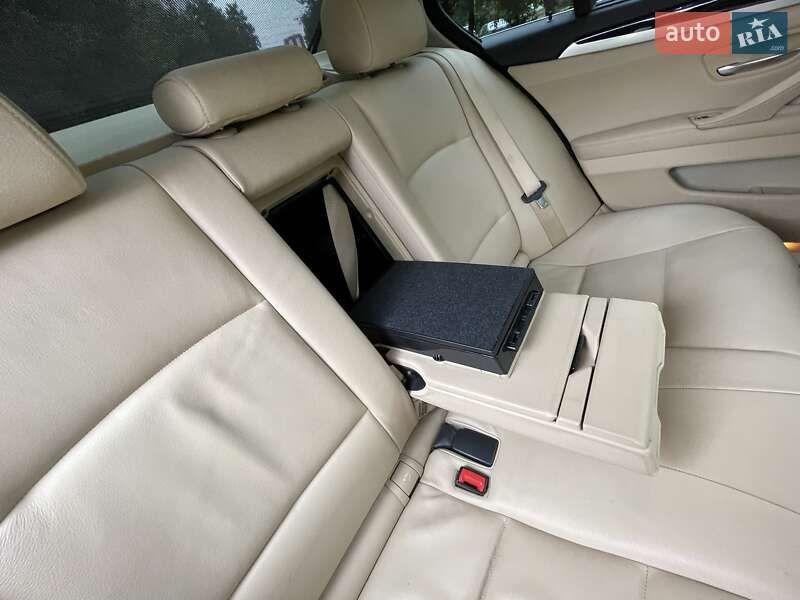 Седан BMW 5 Series 2011 в Киеве