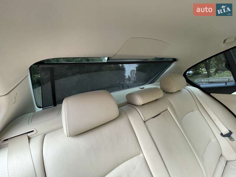 Седан BMW 5 Series 2011 в Киеве