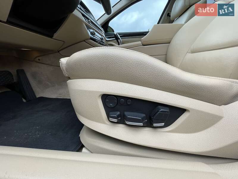 Седан BMW 5 Series 2011 в Киеве