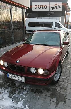Седан BMW 5 Series 1994 в Вінниці