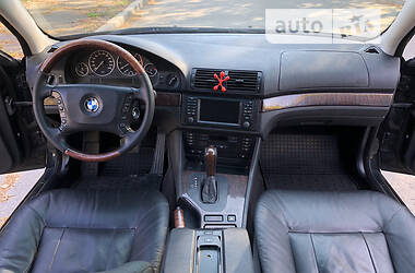 Седан BMW 5 Series 2003 в Березному