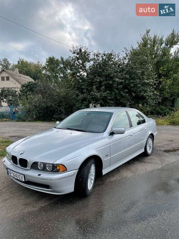 Седан BMW 5 Series 2000 в Запоріжжі