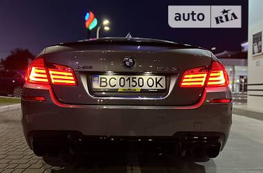 Седан BMW 5 Series 2012 в Львові