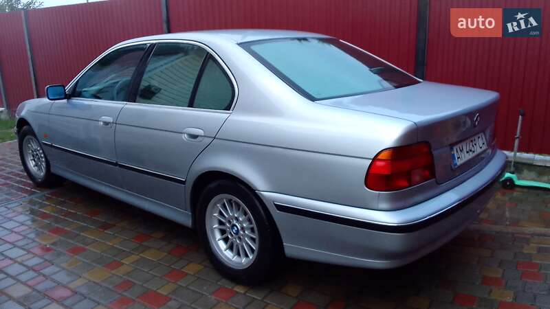 Седан BMW 5 Series 1998 в Баранівці