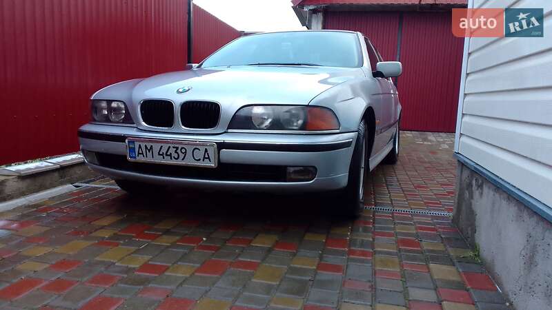 Седан BMW 5 Series 1998 в Баранівці