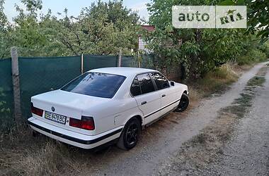 Седан BMW 5 Series 1992 в Николаеве