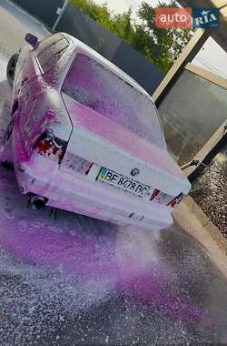 Седан BMW 5 Series 1992 в Миколаєві