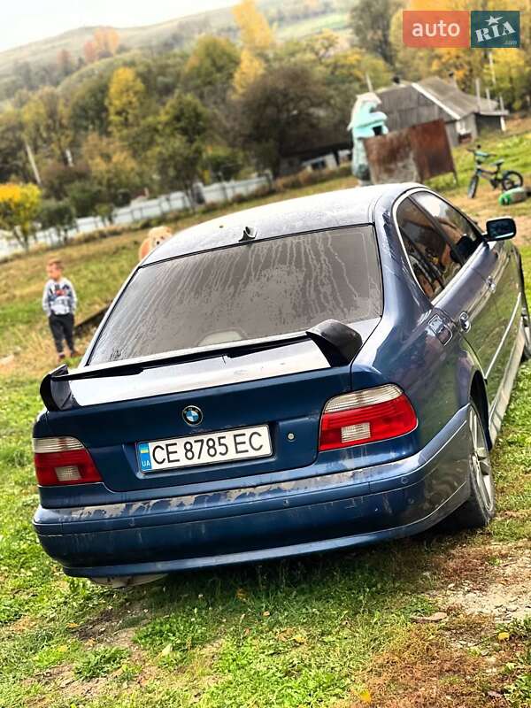 Седан BMW 5 Series 2000 в Герце