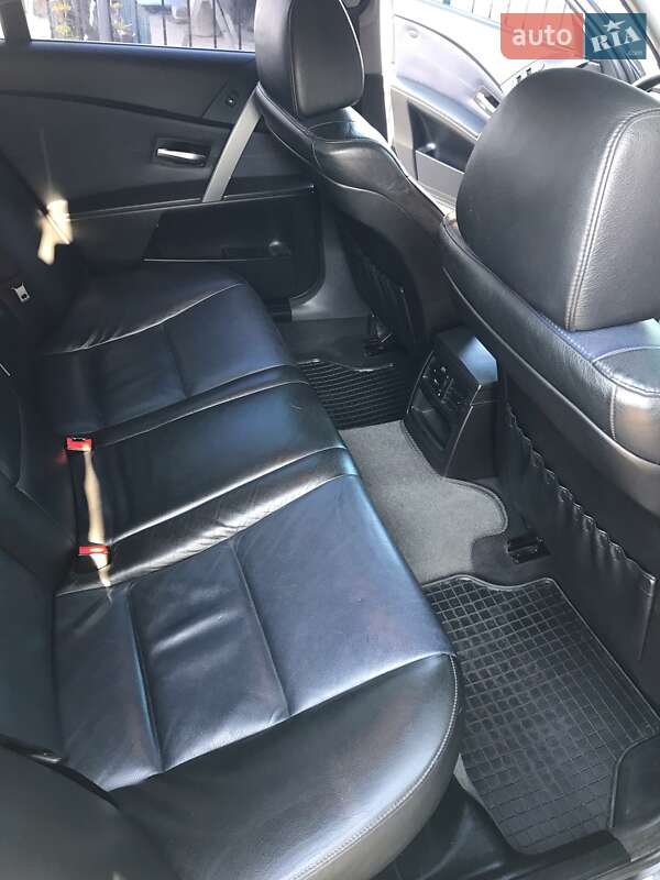 Седан BMW 5 Series 2004 в Одессе