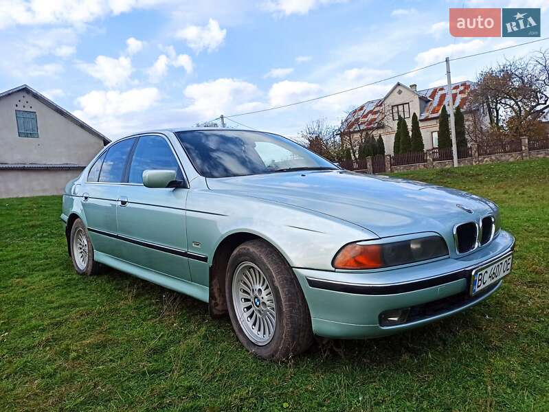 Седан BMW 5 Series 1999 в Каменке-Бугской