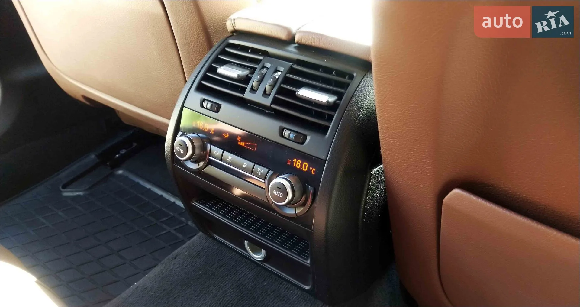 2017 BMW 5er - мініатюра 19