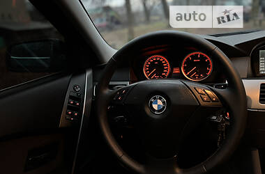 Седан BMW 5 Series 2005 в 