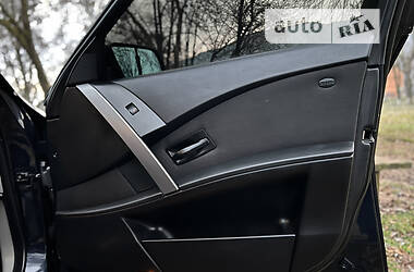 Седан BMW 5 Series 2005 в 