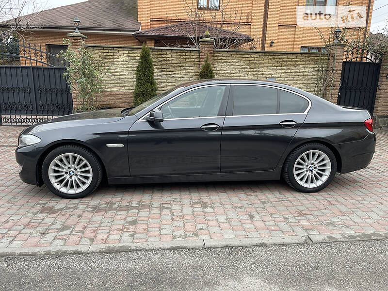 Седан BMW 5 Series 2012 в Києві