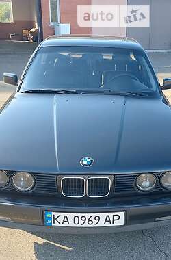 Седан BMW 5 Series 1993 в 