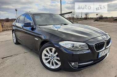 Седан BMW 5 Series 2011 в Новомосковську