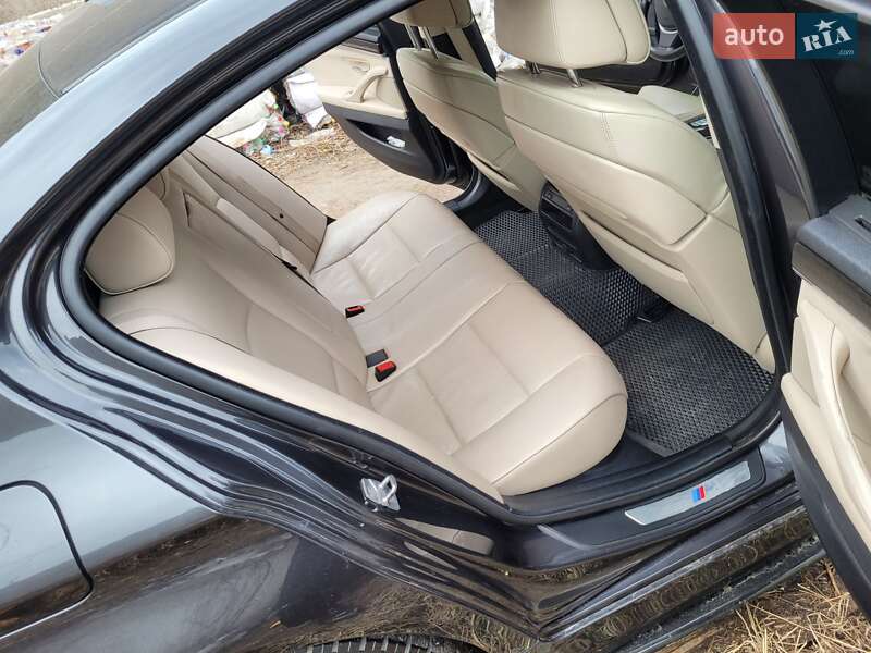 Седан BMW 5 Series 2011 в Хмельницькому