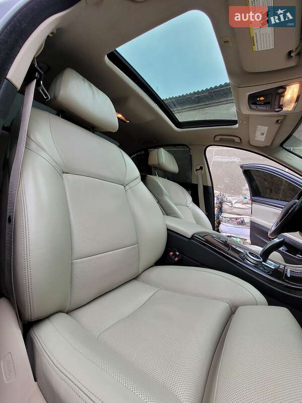 Седан BMW 5 Series 2011 в Хмельницькому