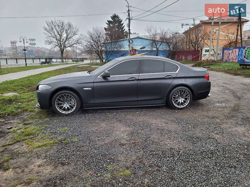 Седан BMW 5 Series 2011 в Хмельницькому