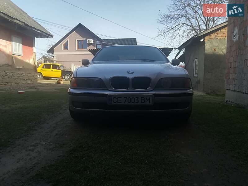Седан BMW 5 Series 1996 в Чернівцях