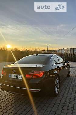 Седан BMW 5 Series 2016 в Львове