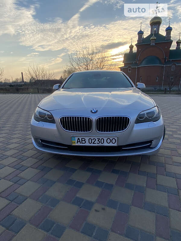 Седан BMW 5 Series 2012 в Гайсине