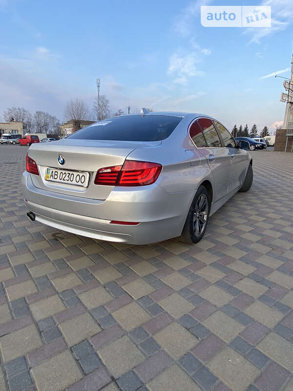 Седан BMW 5 Series 2012 в Гайсине