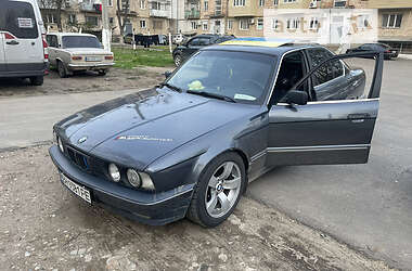 Седан BMW 5 Series 1991 в Измаиле