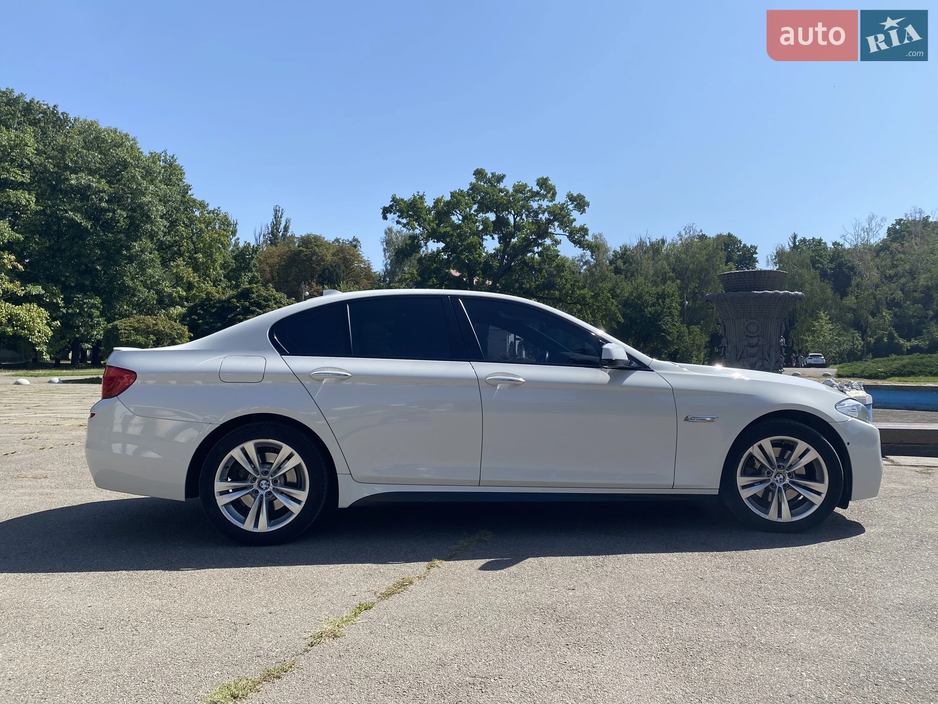 2011 BMW 5er - мініатюра 8