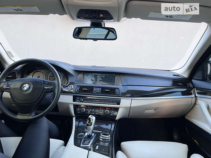 Седан BMW 5 Series 2011 в Луцьку