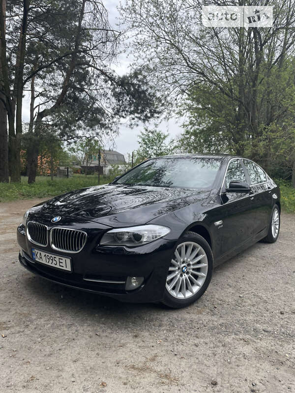 Седан BMW 5 Series 2011 в Киеве