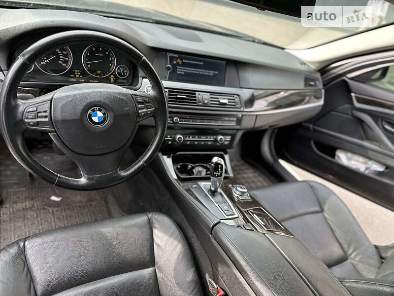 Седан BMW 5 Series 2010 в Киеве