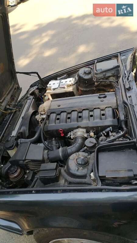 Седан BMW 5 Series 1988 в Первомайске