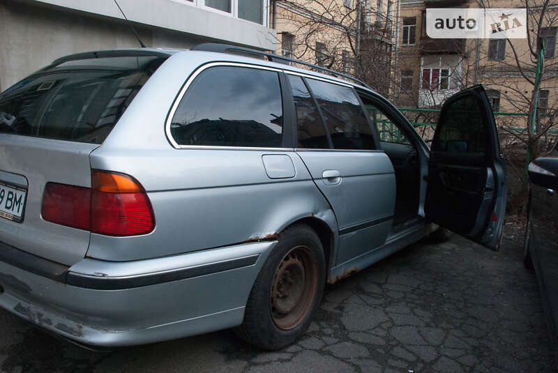 Универсал BMW 5 Series 1998 в Киеве