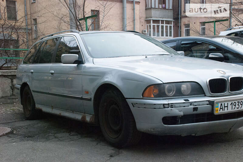 Универсал BMW 5 Series 1998 в Киеве