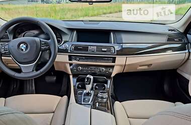 Седан BMW 5 Series 2013 в Львові