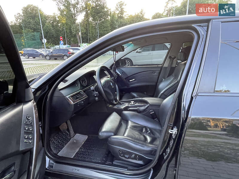 Седан BMW 5 Series 2004 в Харькове