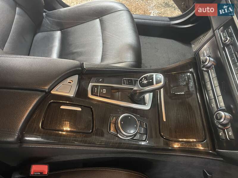 Седан BMW 5 Series 2014 в Львове