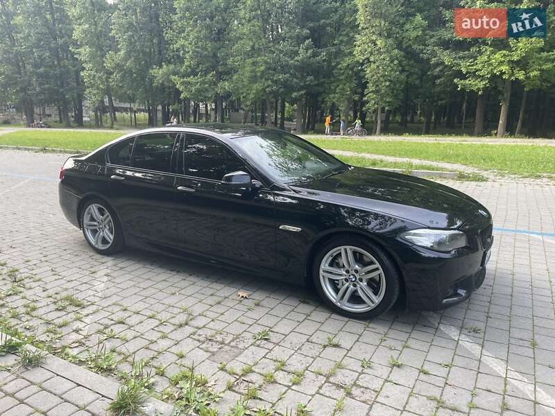 Седан BMW 5 Series 2014 в Львове