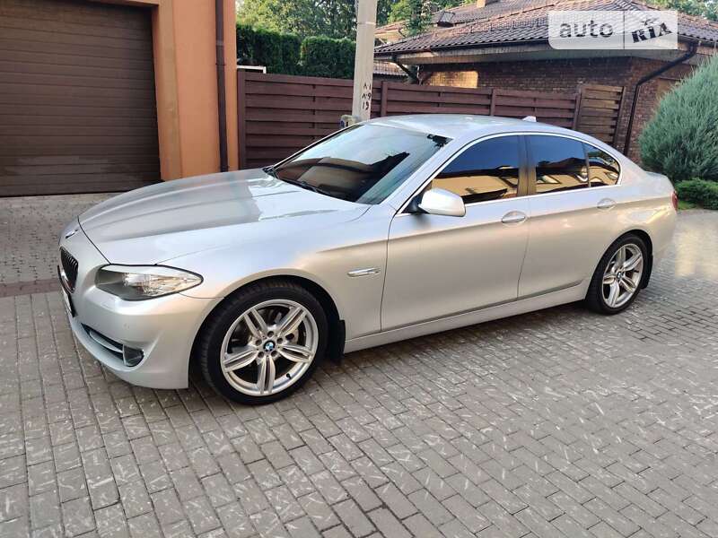 Седан BMW 5 Series 2010 в Ирпене