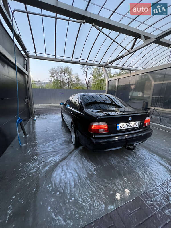 Седан BMW 5 Series 2001 в Дніпрі