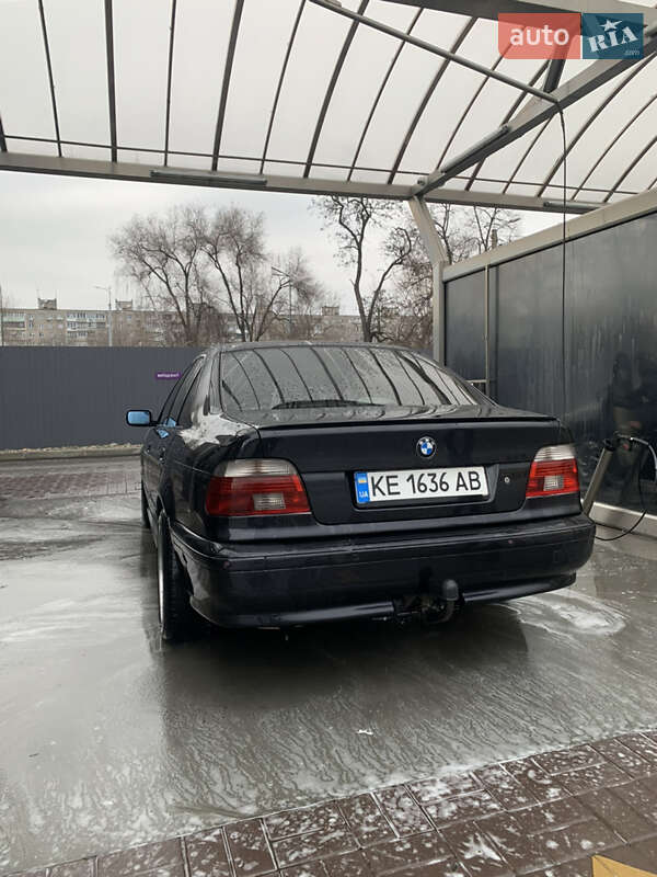 Седан BMW 5 Series 2001 в Дніпрі