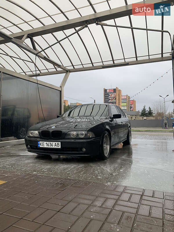 Седан BMW 5 Series 2001 в Дніпрі