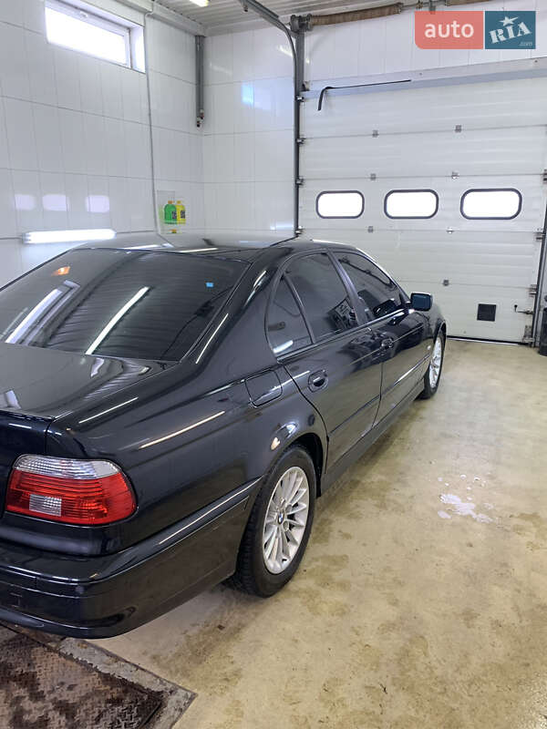 Седан BMW 5 Series 2001 в Дніпрі