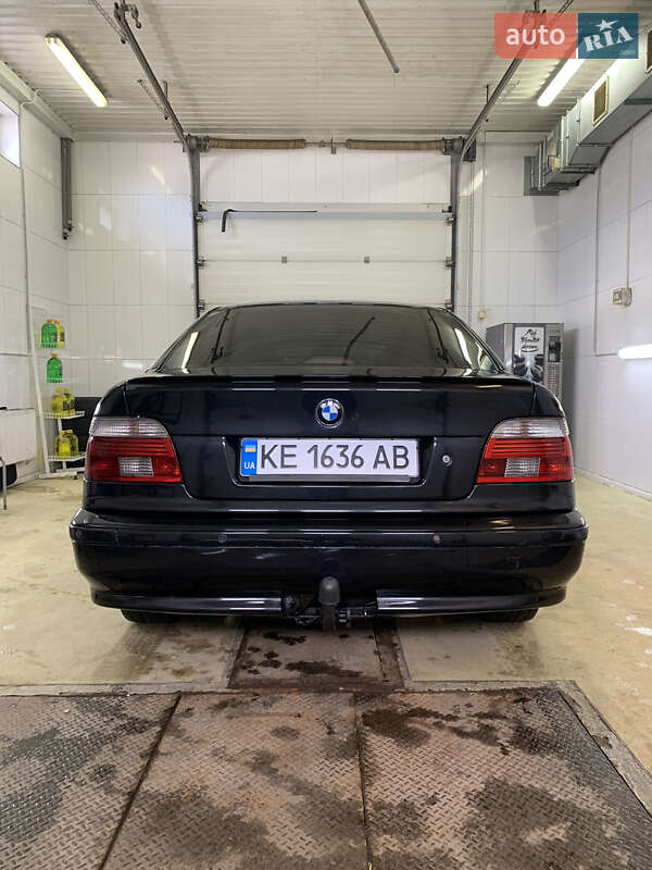 Седан BMW 5 Series 2001 в Дніпрі