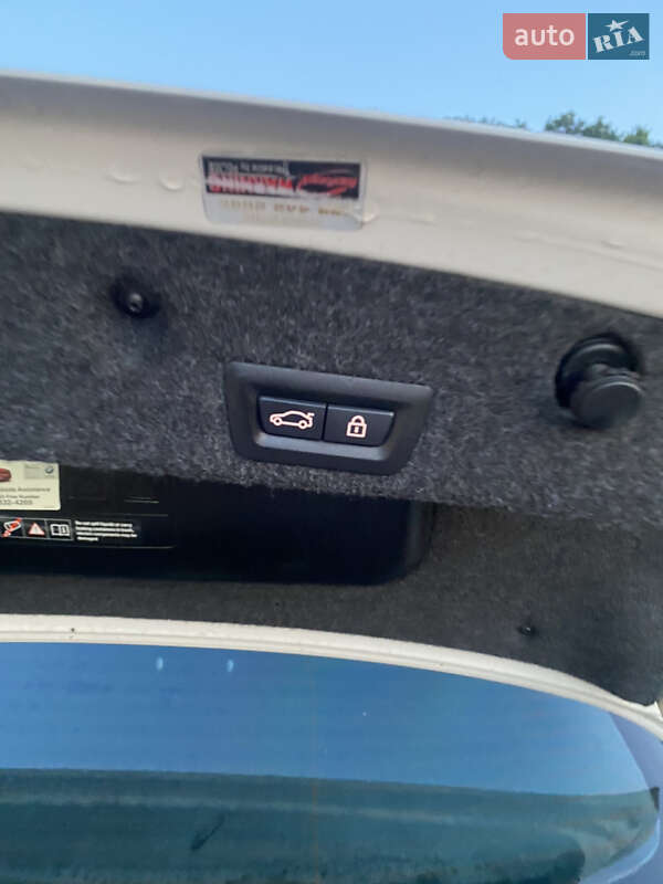 Седан BMW 5 Series 2013 в Стрию