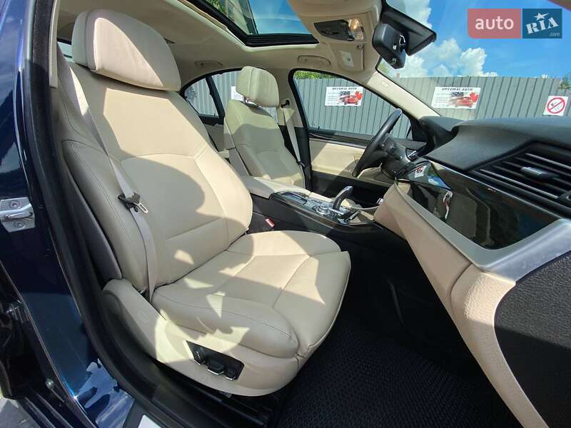 Седан BMW 5 Series 2012 в Львове