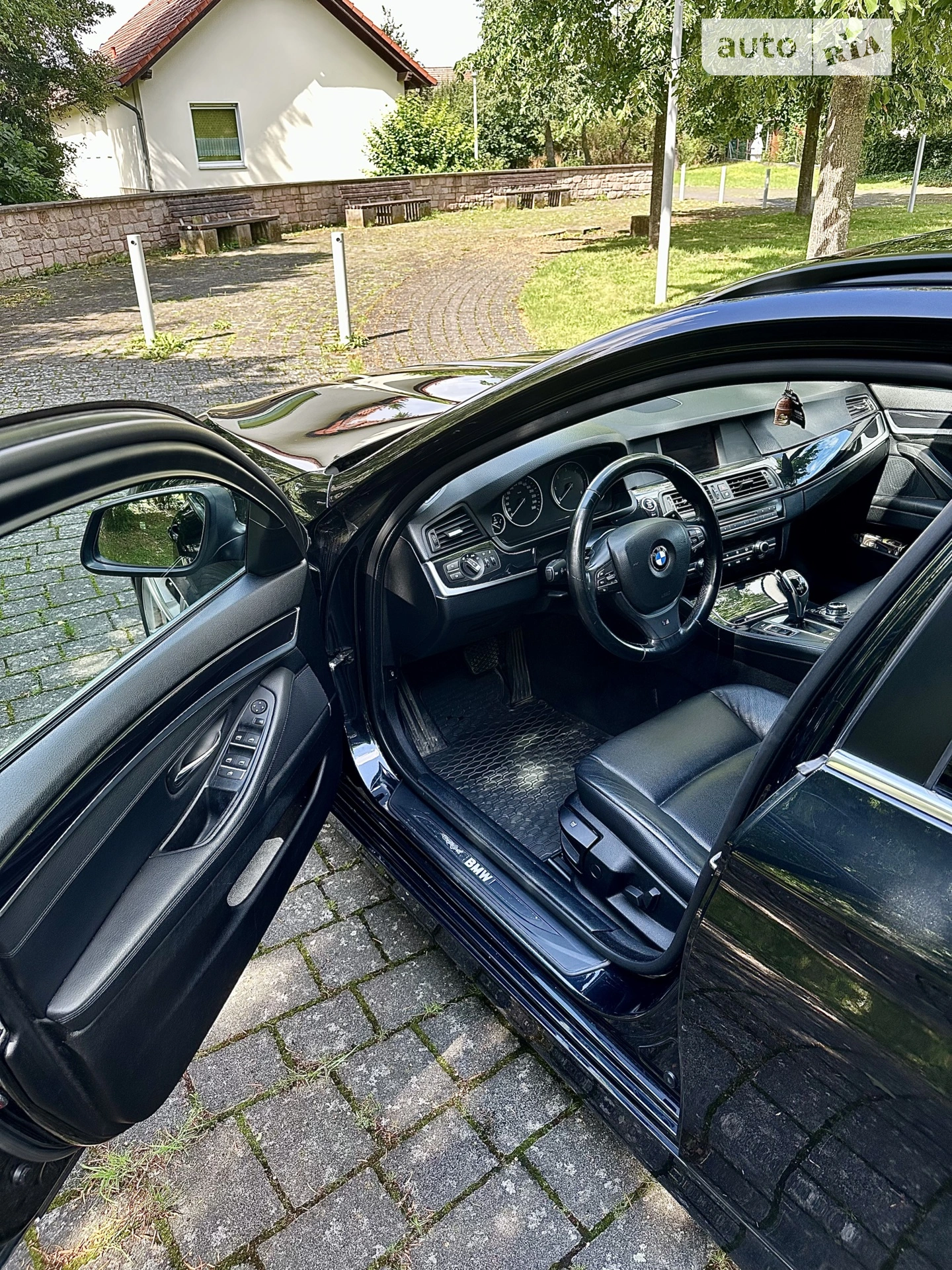 2012 BMW 5er - мініатюра 21